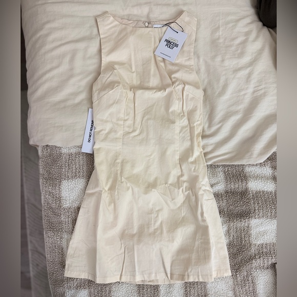 Princess Polly Dresses & Skirts - NWT Princess Polly Yumiko Romper - Cream, US 0/XS